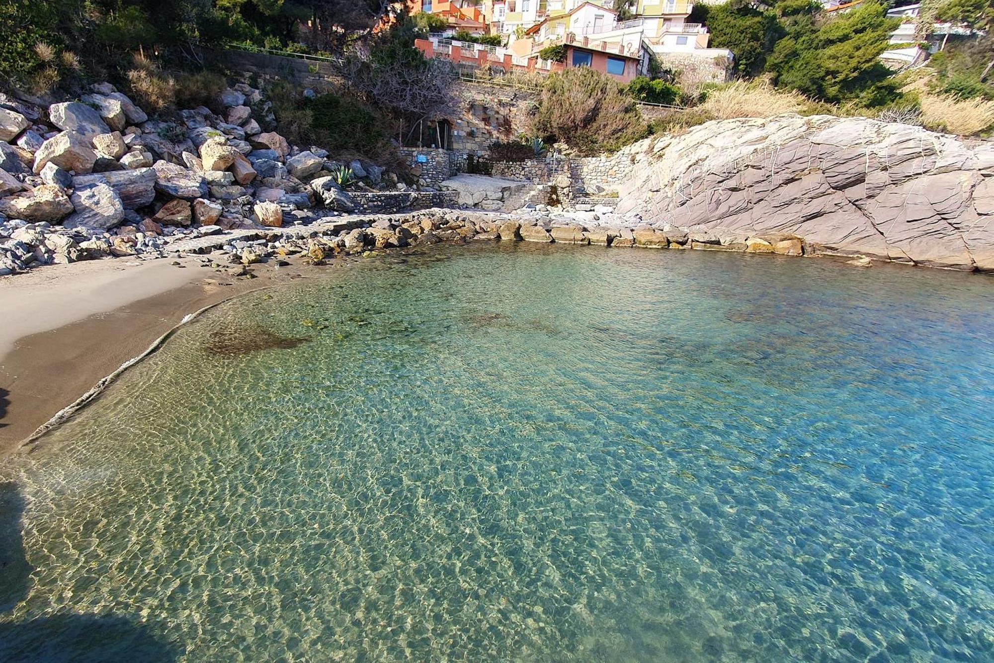 C22 Beachfront Villa - Spa Bath, Pool, Private Beach, Parking Free Marina dʼMarina dʼAndora المظهر الخارجي الصورة