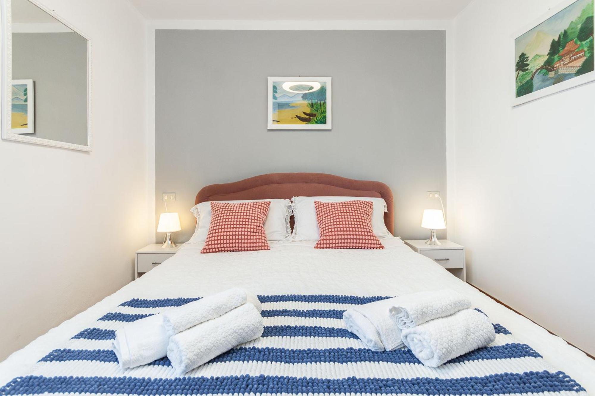 C22 Beachfront Villa - Spa Bath, Pool, Private Beach, Parking Free Marina dʼMarina dʼAndora المظهر الخارجي الصورة